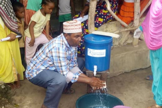 Villagers on Pemba Island lack clean sanitized water