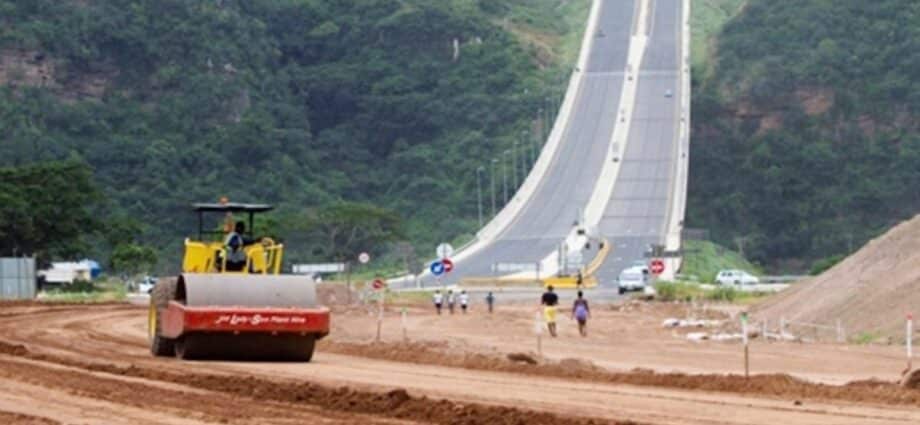 Road infrastructure deficits: Exploring the key role of the private sector