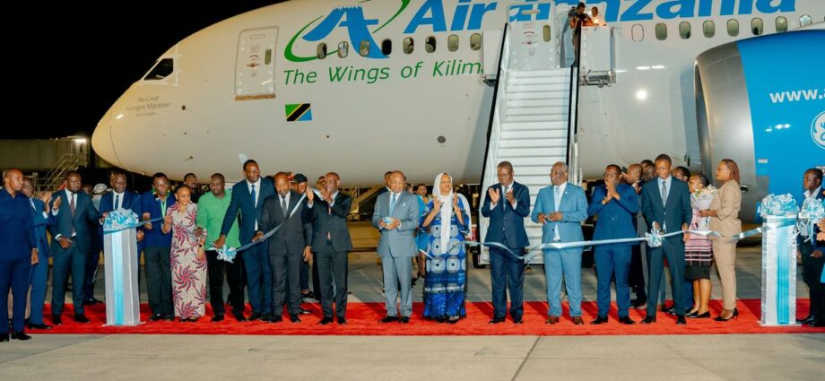 Tanzania’s new Boeing 787 Dreamliner arrives in Zanzibar after weather delay