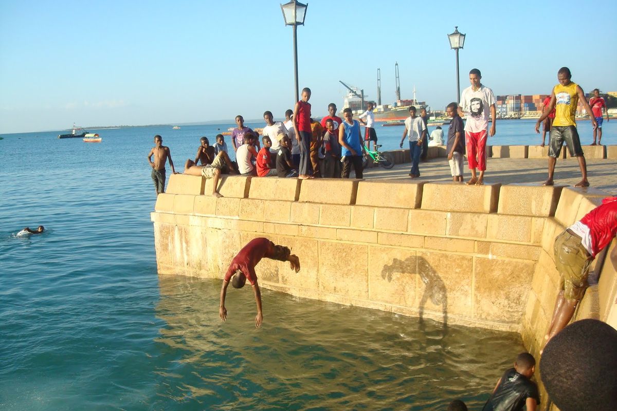 Zanzibar yapiga ‘stop’ upigaji makachu Forodhani